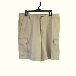 NWT IZOD Men’s Flat Front Chino Shorts – Cedarwood Khaki (36W)